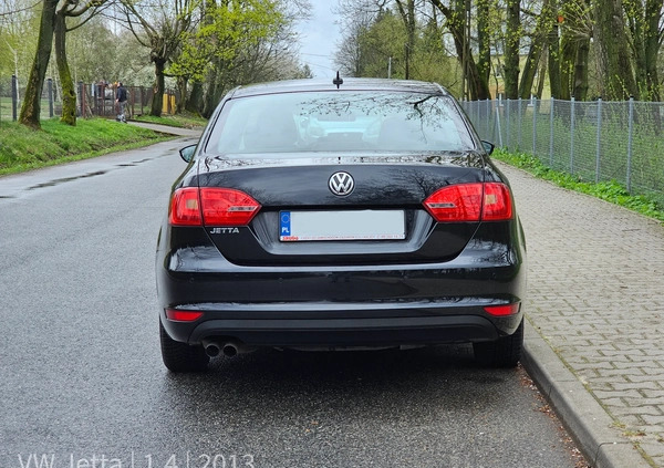 Volkswagen Jetta cena 27000 przebieg: 180000, rok produkcji 2013 z Warszawa małe 67